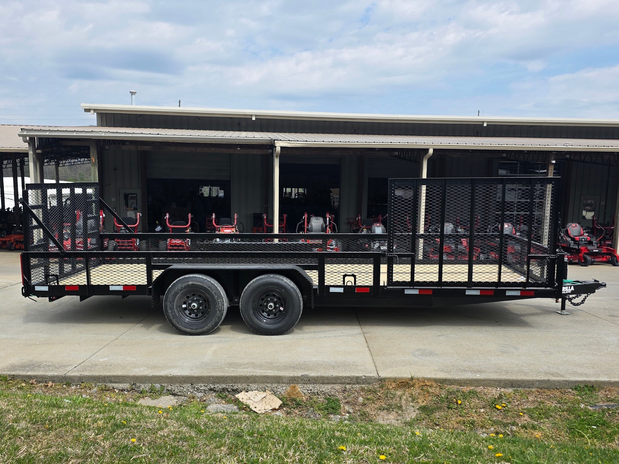 7x20 Powder Coated Utility Trailer with Side Gate and 18" Mesh (2) 5,200lb Axles - Image 3